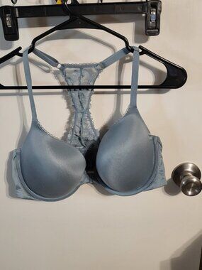 VICTORIAS SECRET BABY BLUE RACERBACK BRA SZ 38D